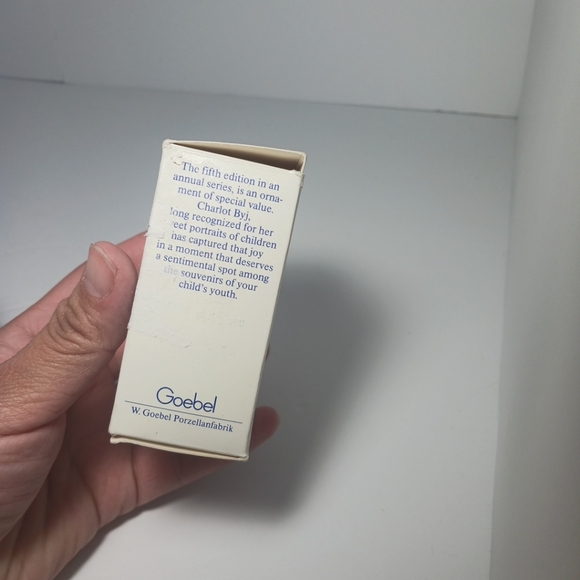 Vintage Goebel 1990 Annual Baby Santa On Sleigh Ornament #273 W. Germany - Picture 2 of 11